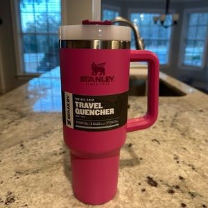 🌺 NEW Azalea Stanley 40 oz Adventure Quencher Tumbler 🌺